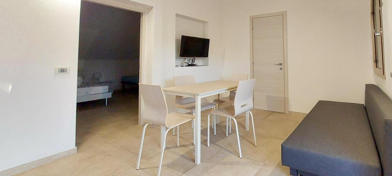 Appartamento bilocale 3 posti vicino al centro San Teodoro  Esterno foto