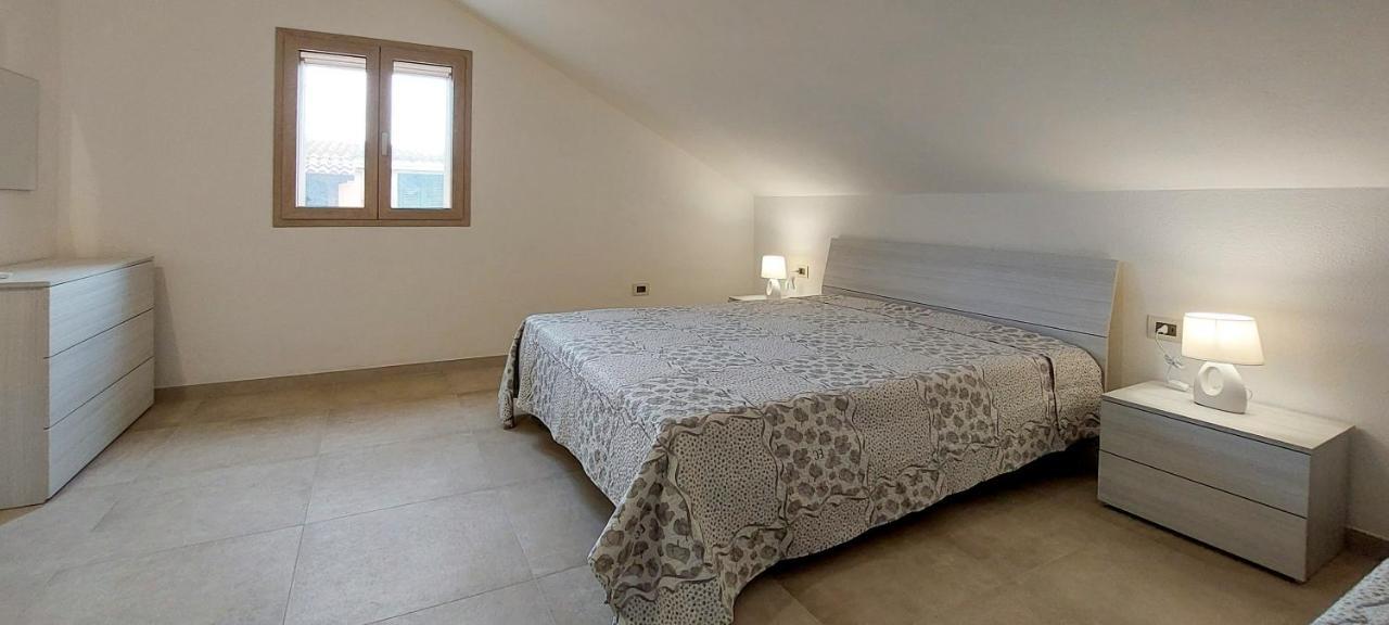 Appartamento bilocale 3 posti vicino al centro San Teodoro  Esterno foto