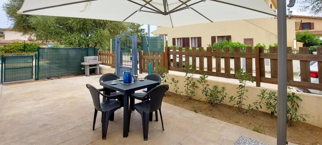 Appartamento bilocale 3 posti vicino al centro San Teodoro  Esterno foto