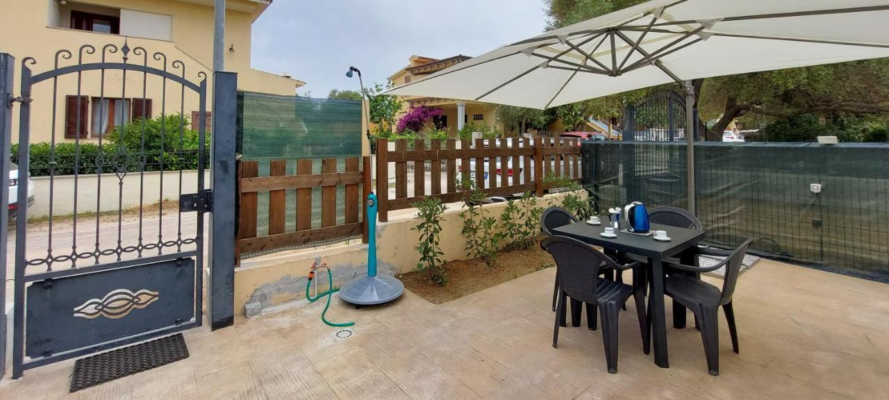 Appartamento bilocale 3 posti vicino al centro San Teodoro  Esterno foto